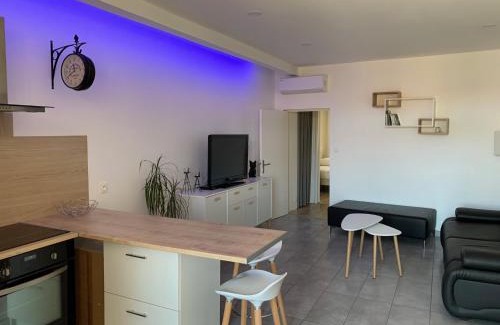 Lunel Appartement | "Antre Nous" au Cœur de Lunel