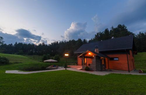 Gratiskes Villa | Anupro Villa