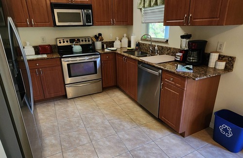 Indian River Estates Maison | Anytime Sunshine Getaway!! Family friendly with a fresh Florida feel.