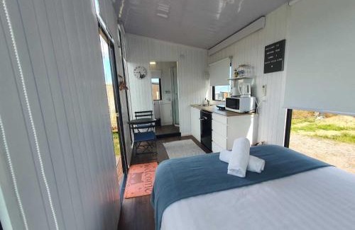 Kawaha Point Maison | Aorangi Peak Cabins 7 by Tiny Away