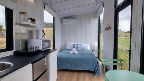 Kawaha Point Maison | Aorangi Peak Cabins 8 by Tiny Away