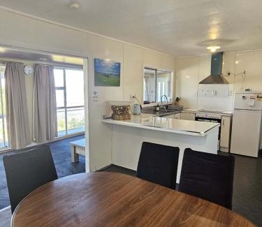 Kawaha Point Maison | Aorangi Peak Cottage