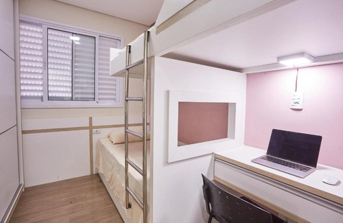 Maringa Appartement | Ap c/ 2 Qts, garagem e A/C