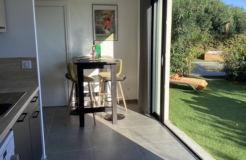 Cirendinu Appartement | Appartement totalement indépendant dans maisonPlage à 15 mn à pieds Piscine