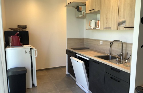 Cirendinu Appartement | Appartement totalement indépendant dans maisonPlage à 15 mn à pieds Piscine