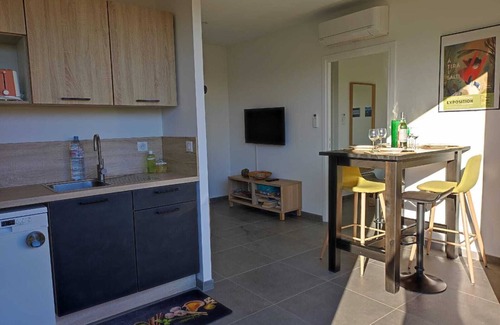 Cirendinu Appartement | Appartement totalement indépendant dans maisonPlage à 15 mn à pieds Piscine