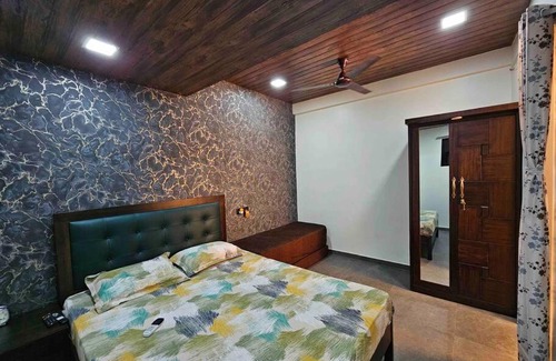 Andheri West Appartement | Ap2. Cozy AC Studio W/ Kitchenette Nr Kokilaben Hosp.