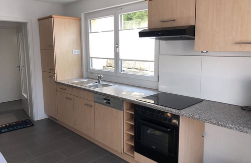 Muellheim Appartement | Apartment 'Ferienwohnung Bäumchenblick' with Private Terrace, Private Garden and Wi-Fi