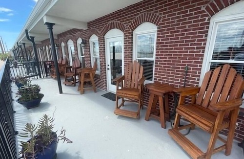 Historic Downtown Apalachicola Maison | Apalachicola Getaway on Water Street