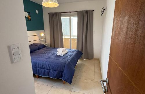 Rio Cuarto Appartement | Apart Azucena, 1 dormitorio céntrico con balcón y cochera