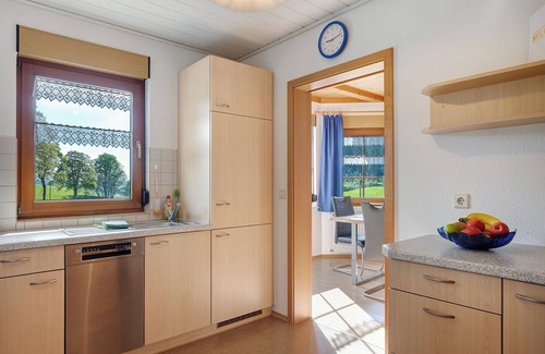 Schollach Appartement | Appartement "Ost" avec terrasse partagée, jardin partagé et balcon