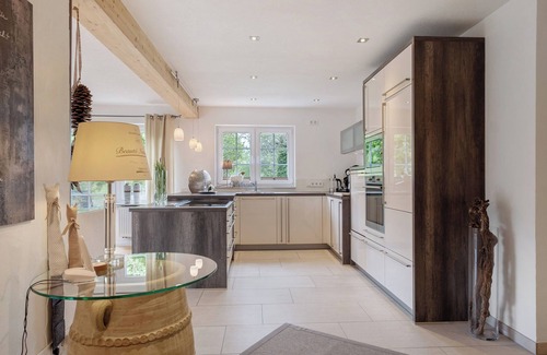 Furtwangen Appartement | Apartment '1 Terrassensuite' with Mountain View, Private Terrace and Wi-Fi