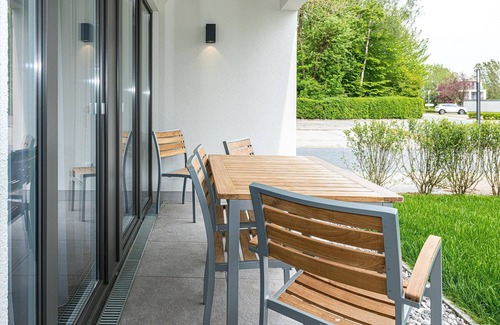 Bensersiel Appartement | Apartment Nahe der Nordsee mit Terrasse, Parkplatz, Schwimmbad- & Saunanutzung