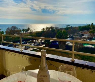 Pineda de Mar Appartement | Apart. Pineda de Mar-Sea and mountains views