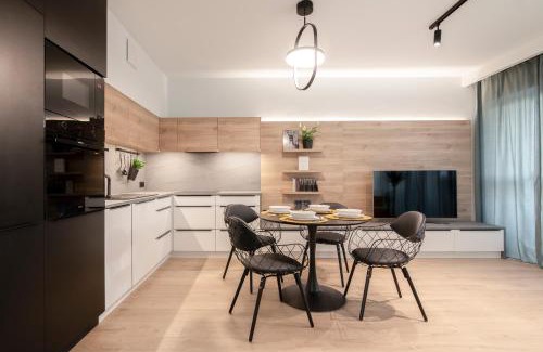 Stare Miasto District Appartement | Apartament Żółta Sofa