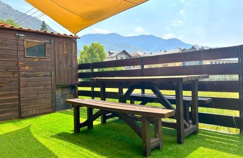 Esterri D'Aneu Appartement | Apartament amb terrassa a Esterri by RURAL D'ÀNEU