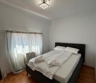 Gherla Appartement | Apartament Cozy