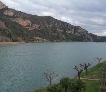 Sant Llorenc de Montgai Appartement | Apartamento a 1a linea Sant Llorenç de Montgai WhiteHouse