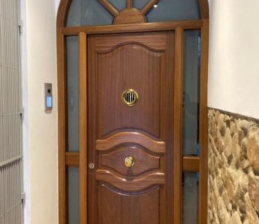 Santa Coloma de Farners Appartement | Apartamento céntrico, climatizado y totalmente equipado de 3 habitaciones para 6-7 personas
