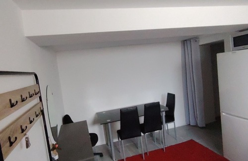 Le Raincy Appartement | Apartament in a bungalow with garden