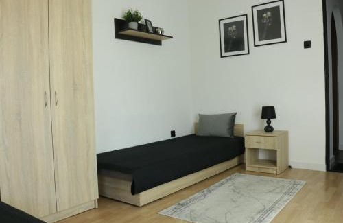 Opole Lit Et Petit-Déjeuner | Apartament Jantar