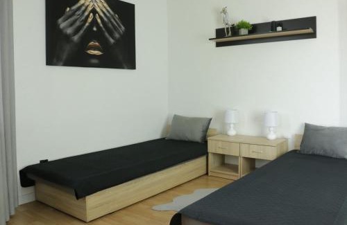 Opole Lit Et Petit-Déjeuner | Apartament Jantar