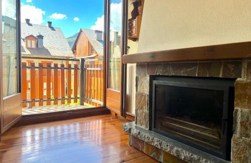 Esterri D'Aneu Appartement | Apartament lluminós de muntanya by RURAL D'ÀNEU