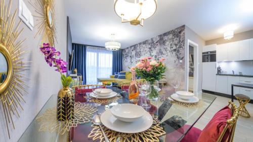 Kolobrzeg Appartement | Apartament Moonlight z basenem i parkingiem - Resorts Plażowa - Holiday City