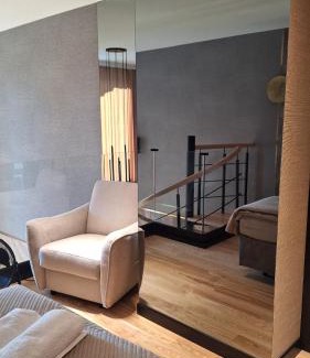 Serock Appartement | Apartament Premium z jacuzzi nad Zegrzem