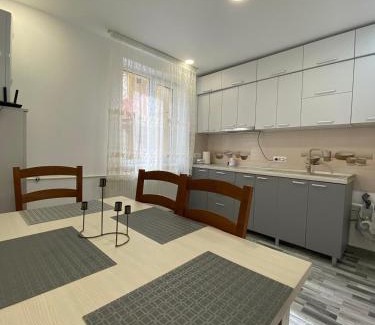 Tirgu Neamt Appartement | Apartament