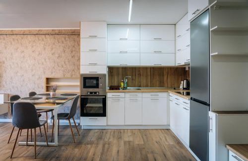 Cluj-Napoca Appartement | Apartament spațios cu magazin si bus