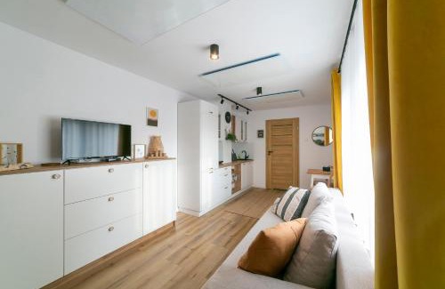 Walbrzych Appartement | Apartament w Sercu Gór z ogrodem