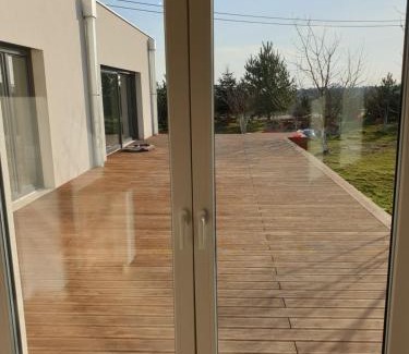 Sroda Wielkopolska Appartement | Apartament w zieleni do wynajęcia blisko jeziora