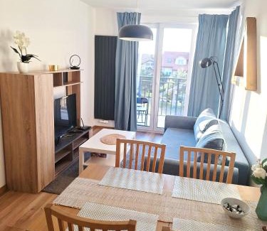 Serock Appartement | Apartament Złoty Trójkąt z garażem podziemnym INTERNET światłowodowy 1000 Mbs Telewizja kablowa 205 programów