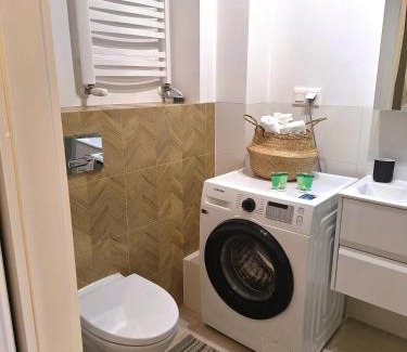Serock Appartement | Apartament Złoty Trójkąt z garażem podziemnym INTERNET światłowodowy 1000 Mbs Telewizja kablowa 205 programów