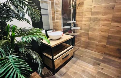Zielona Gora Appartement | Apartament z ogródkiem, blisko centrum