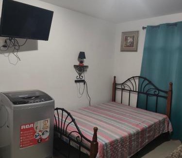 Parque Lefevre Maison | apartamentito tipo estudio AMUEBLADO tranquilo y acogedor cocina y baño privado independiente en CHANIS cerca de Costa del este