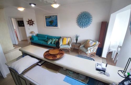 Pereque-Mirim Appartement | Apartamento - 100m da Praia das Toninhas - Condomínio Wembley Tênis, com piscina, estacionamento, portaria 24h, perto da praia, restaurante, lazer, Ar condicionado