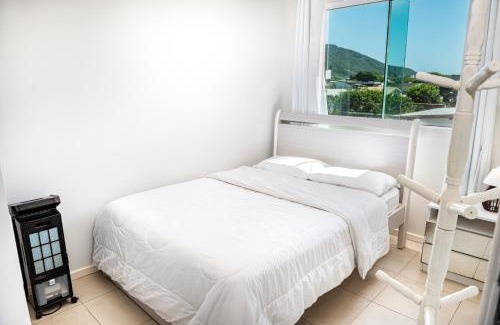 Vila Nova Appartement | Apartamento a 500m da Praia com Vista do Mar, Ar-Condicionado, Churrasqueira, Rede de Descanso e Cozinha Completa