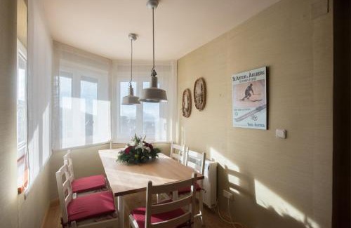 Pradollano Appartement | Apartamento Ameto en la plaza Pradollano"Junto al telecabina Borreguiles"