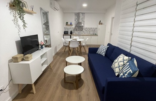 Valdepenas Appartement | Apartamento Blanco en Valdepeñas, en pleno centro histórico de la ciudad