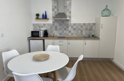 Valdepenas Appartement | Apartamento Blanco en Valdepeñas, en pleno centro histórico de la ciudad