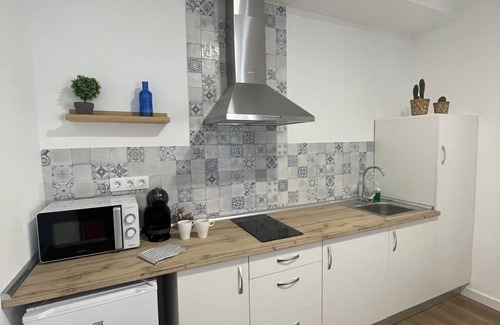 Valdepenas Appartement | Apartamento Blanco en Valdepeñas, en pleno centro histórico de la ciudad