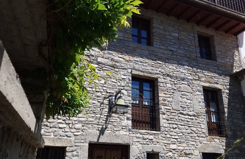 Biescas Appartement | Apartamento Bohemio, Acogedor y Tranquilo, Céntrico Cerca de Todo los Servicios