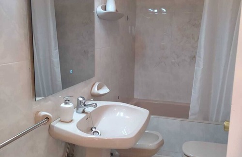 Llanes Copropriété | Apartamento Céntrico en Llanes con Plaza de Garaje. ¡A 3 Minutos de la Playa!