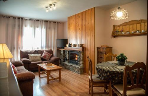 Rialp Appartement | Apartamento CA L'ANTON con Parking