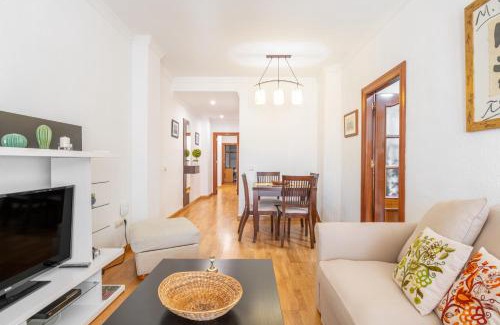 Capuchinos Appartement | Apartamento Capuchinos Centro by Renthas
