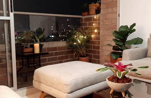 Sabaneta Maison | Apartamento compartido con anfitrión, habitación con o sin baño privado y vistas preciosas de la ciudad