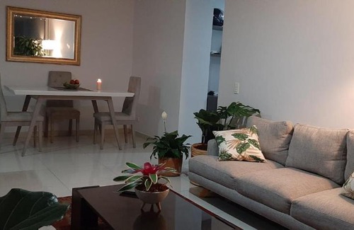 Sabaneta Maison | Apartamento compartido con anfitrión, habitación con o sin baño privado y vistas preciosas de la ciudad
