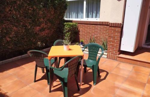 Mogro Appartement | Apartamento con jardín privado cerca playa Usil - Mogro
